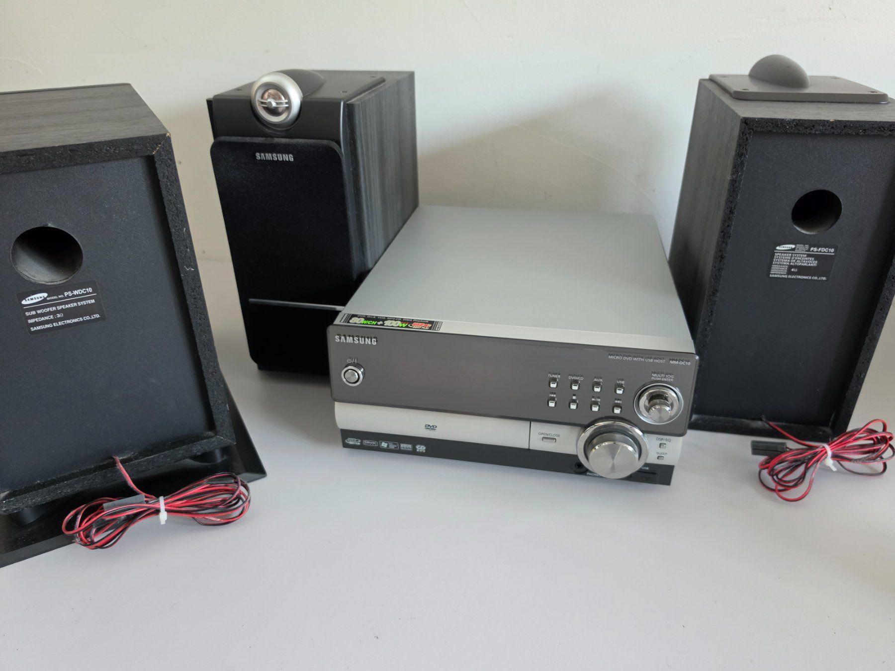 Samsung Sistemi audio & multimediali: Samsung Micro-Anlage MM-DC10 - DVD CD USB - 2.1 - 2000er – Usato da Birr venduto da DisDas 3