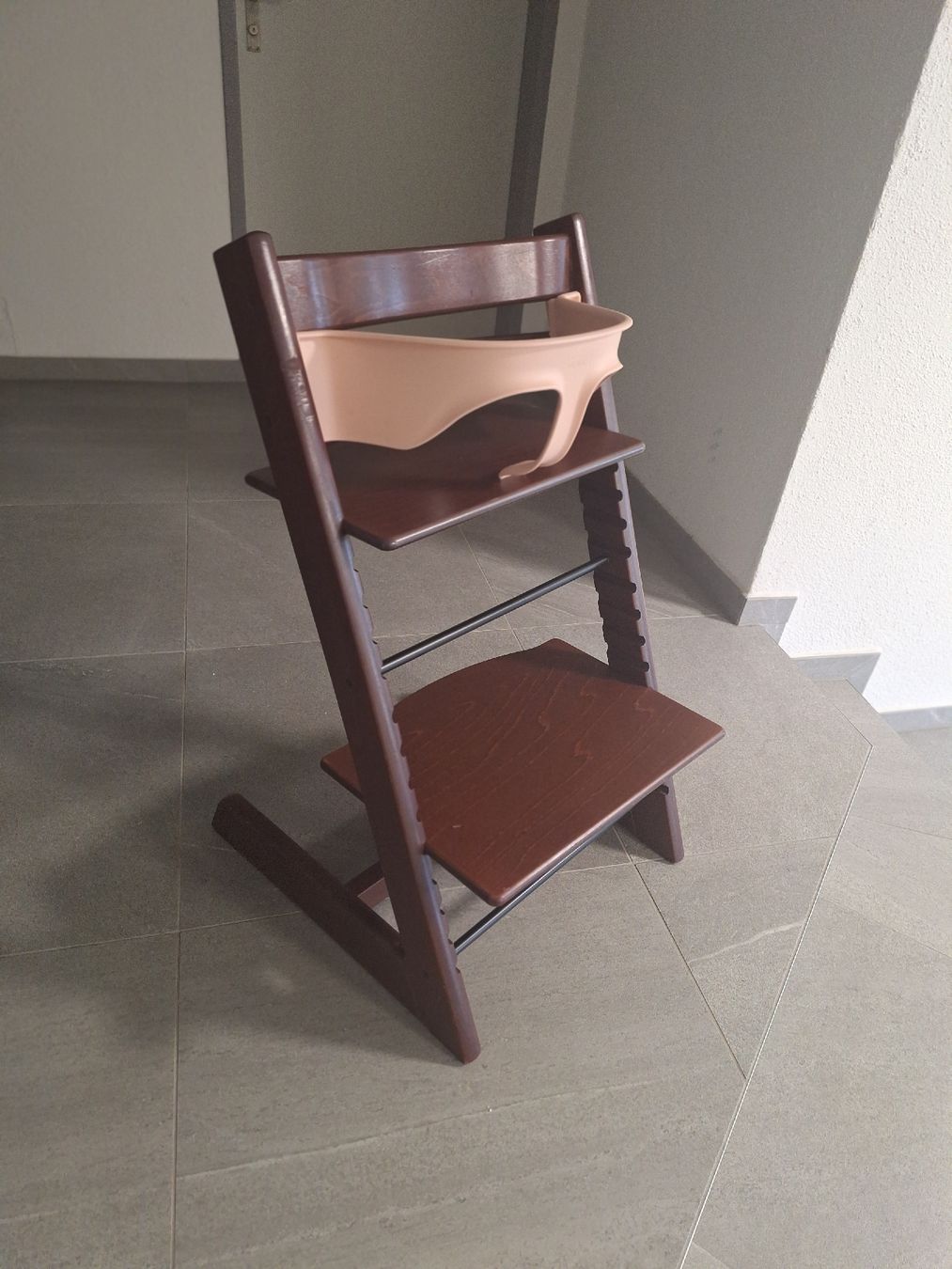 Stokke Chaises hautes: Triptrap Stokke mit Baby Set in braun – D'occasion à Döttingen par DuHaiduc 1
