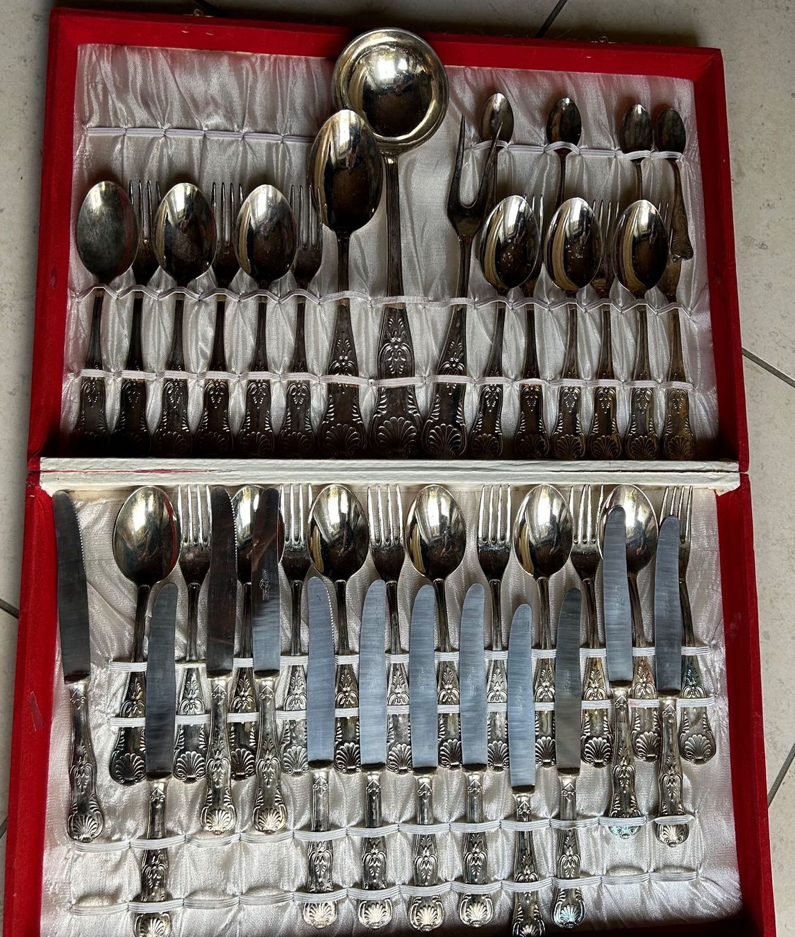 Bestecksets: Antiker Besteckset versilbert mit Koffer – Gebraucht aus Bassecourt von spargel13