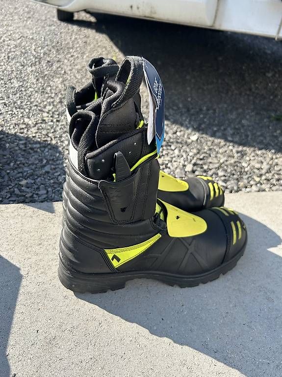 Haix Chaussures hommes: HAIX Fire Eagle Einsatzschuhe Grösse 44  ungetragen – Neuf avec emballage d'origine à Meggen par lou_bfg9 1