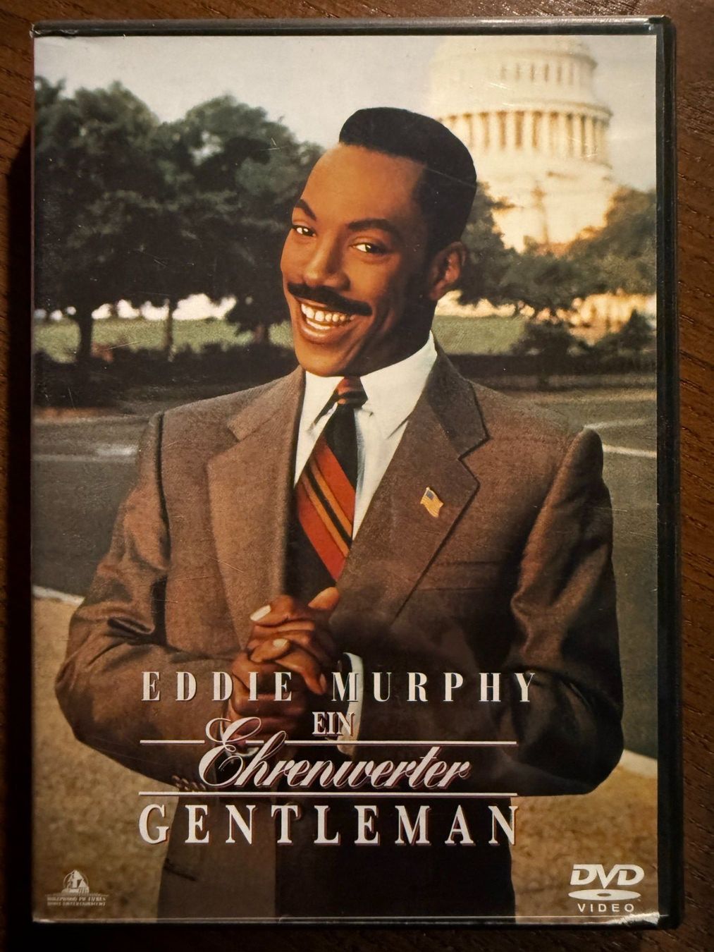 Tutti i DVDs: Ein ehrenwerter Gentleman – Usato da Zürich venduto da FilmFreunde