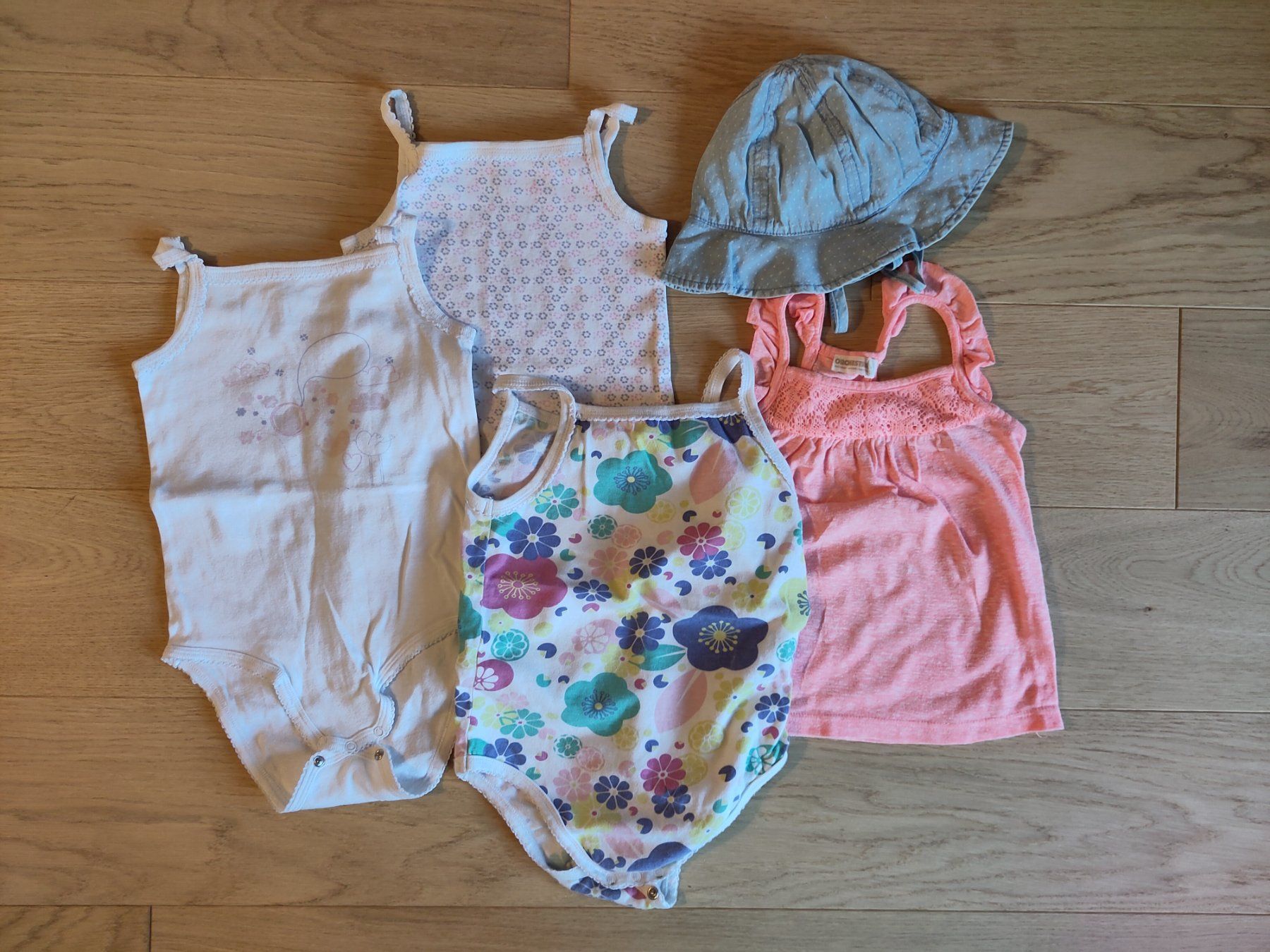 Kleiderpakete & -sets: Lot vêtements été bébé fille, taille 86 – Gebraucht aus Martigny von henkbarb 2