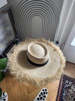 Stylish raffia beach hat 