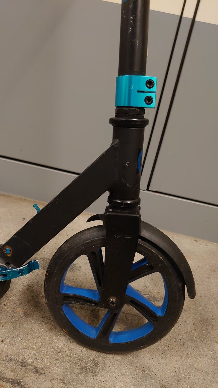 Kickboard: Scooter Motion 200 – Usato da Pfäffikon SZ venduto da Wild0 4