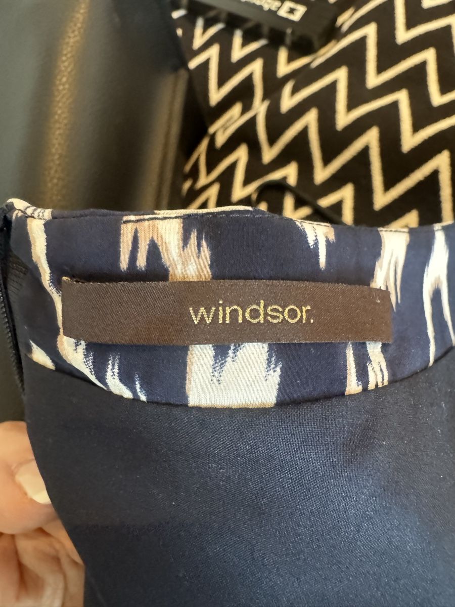 Windsor Kleider: Windsor dress worn once – Gebraucht aus Münchenstein von ArleneLM 5