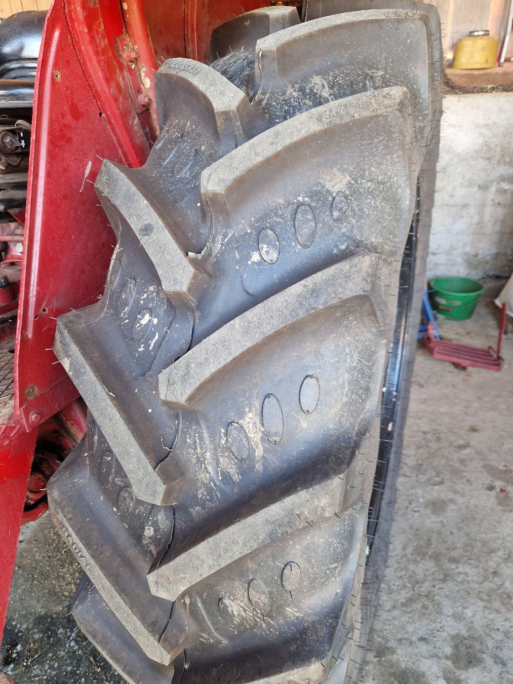 IHC Tracteurs: Ihc 1046 – D'occasion à Roggliswil par _IHC_ 3