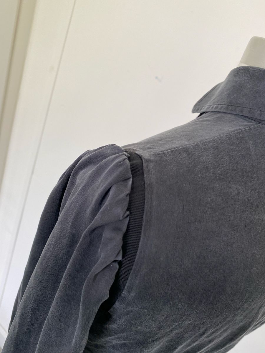 Dolce & Gabbana Chemisiers: Dolce & Gabbana Bluse /  Seide / Gr. M – D'occasion à Balzers par styleee 4