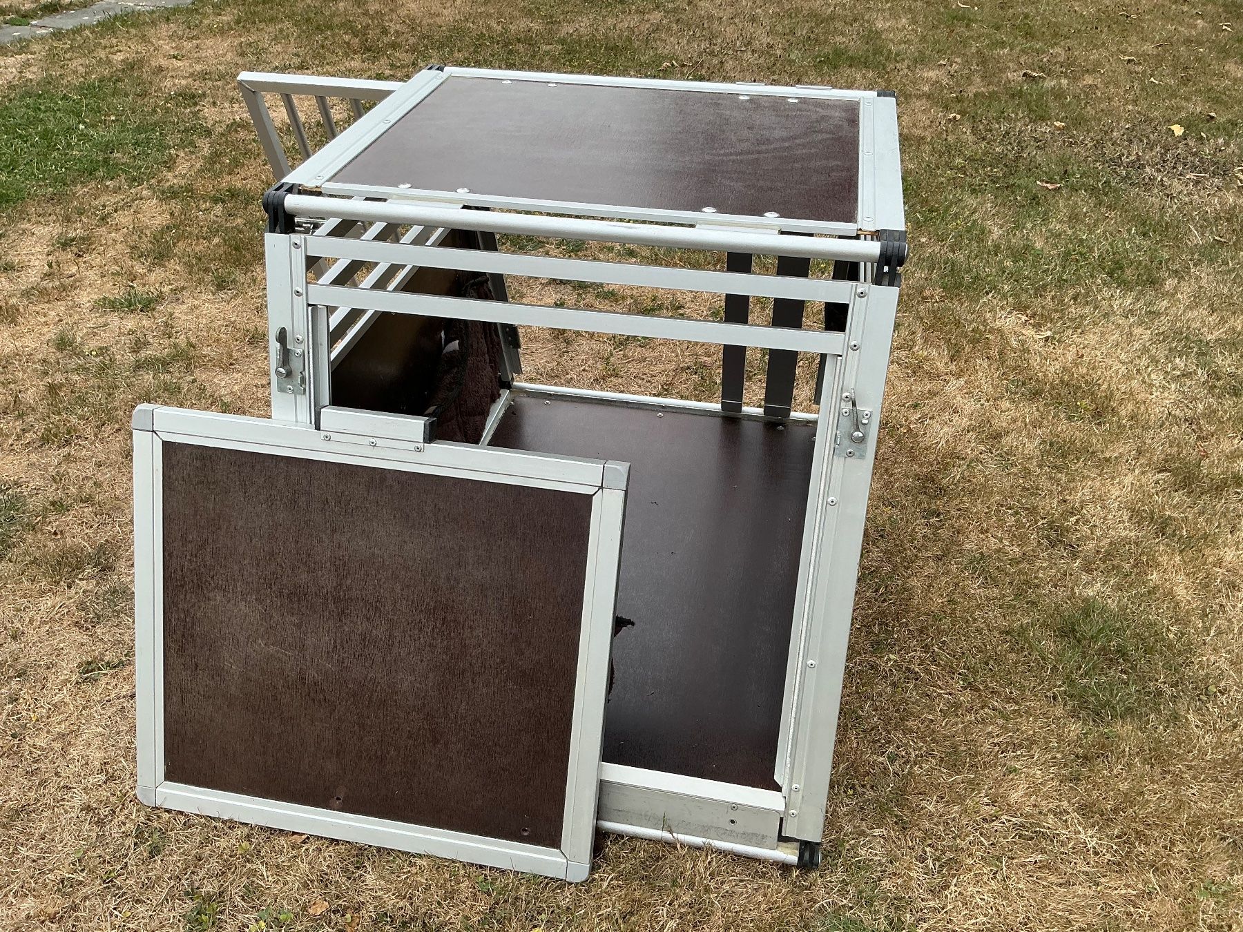 Gabbie, trasporto & Sicurezza: Hundebox – Usato da Langenthal venduto da Kaliaguine 2