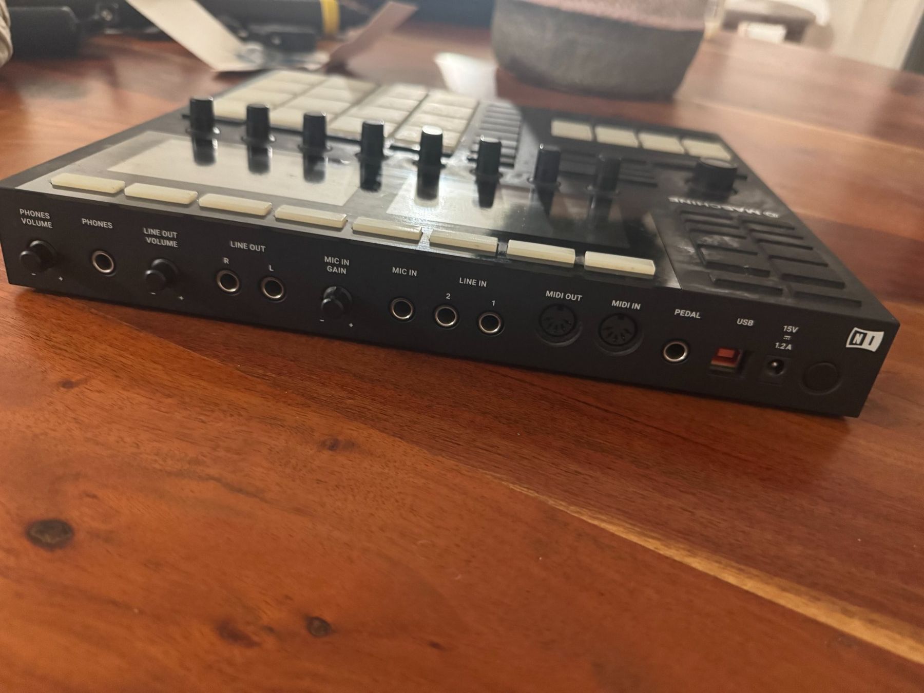 Native Instruments Musikinstrumente: Controller Maschine MK3 – Gebraucht aus Embrach von ThiagoG01 1