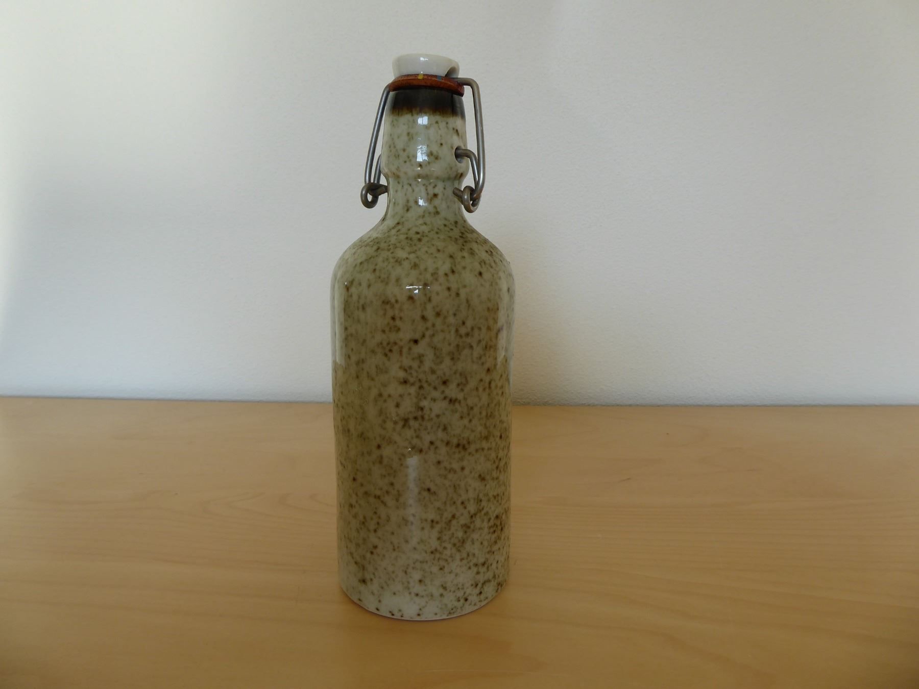 Ausrüstung & Ersatzteile: Wanderflasche mit Bügelverschluss, gebr. – Gebraucht aus Turbenthal von Nautop 1