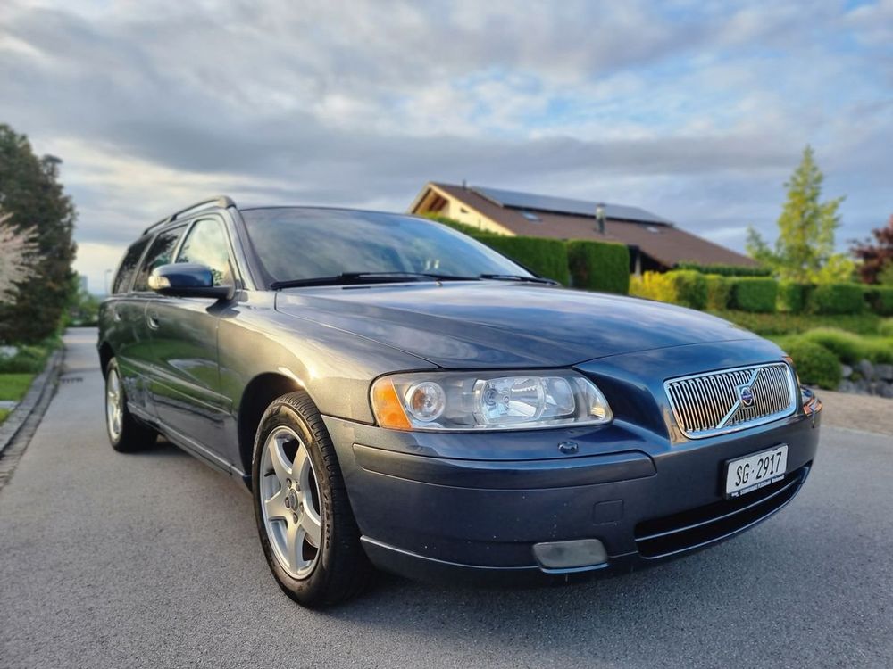 Volvo V70 Allrad AWD frisch ab MFK und Service