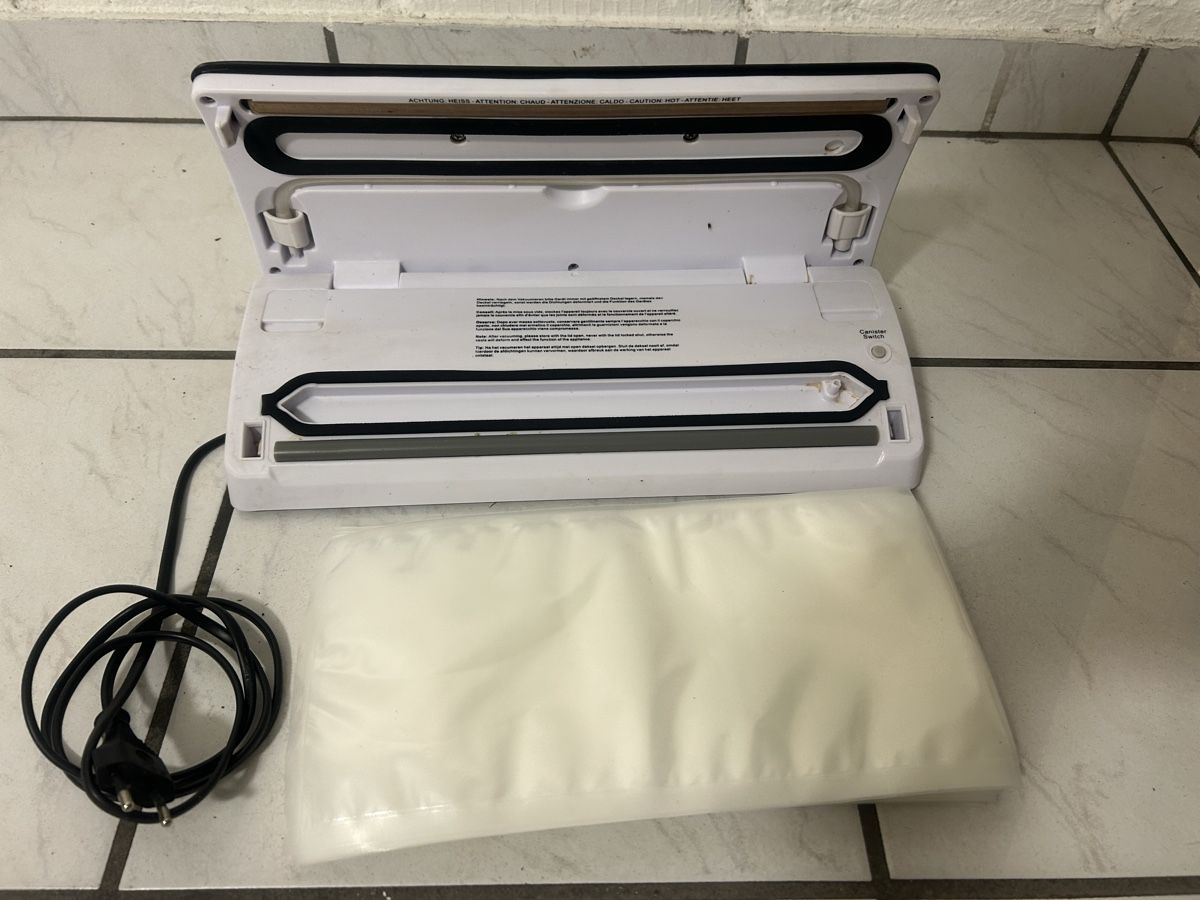 Elettrodomestici da cucina: Solis EasyVac Pro Vakuumierer gebraucht – Usato da Dübendorf venduto da Jul7 1