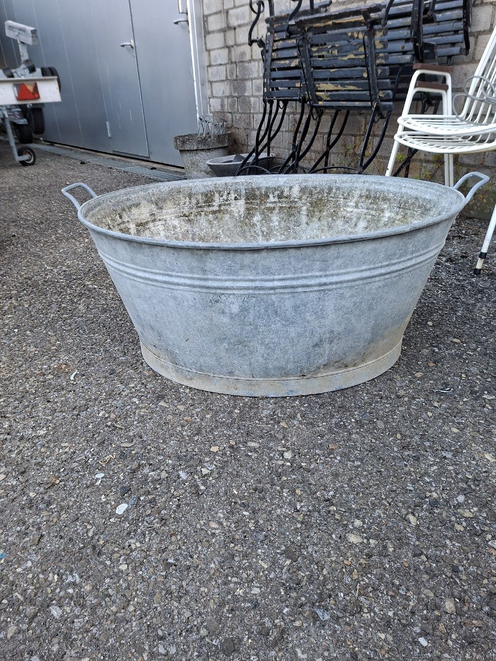 Autres décorations pour le jardin: Zinkwanne / Zuber oval extra Gross - dicht – D'occasion à Erlach par silvia3235