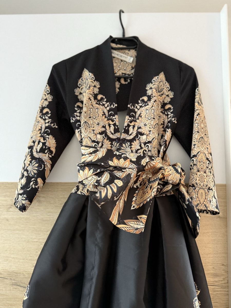 Vestiti: Festliches Kleid – Nuovo (secondo la descrizione) da Schübelbach venduto da Ale_Lia 1