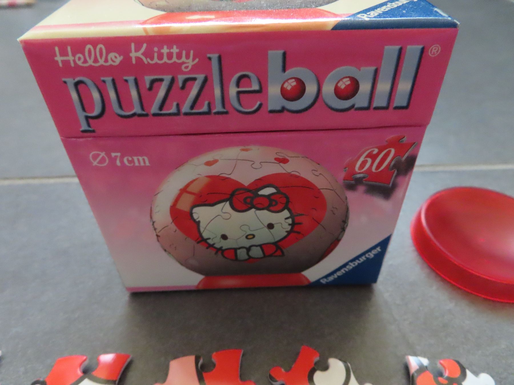 Ravensburger Puzzle: HELLO KITTY Puzzleball 60 Teile – Usato da Wallenried venduto da Asyano 3