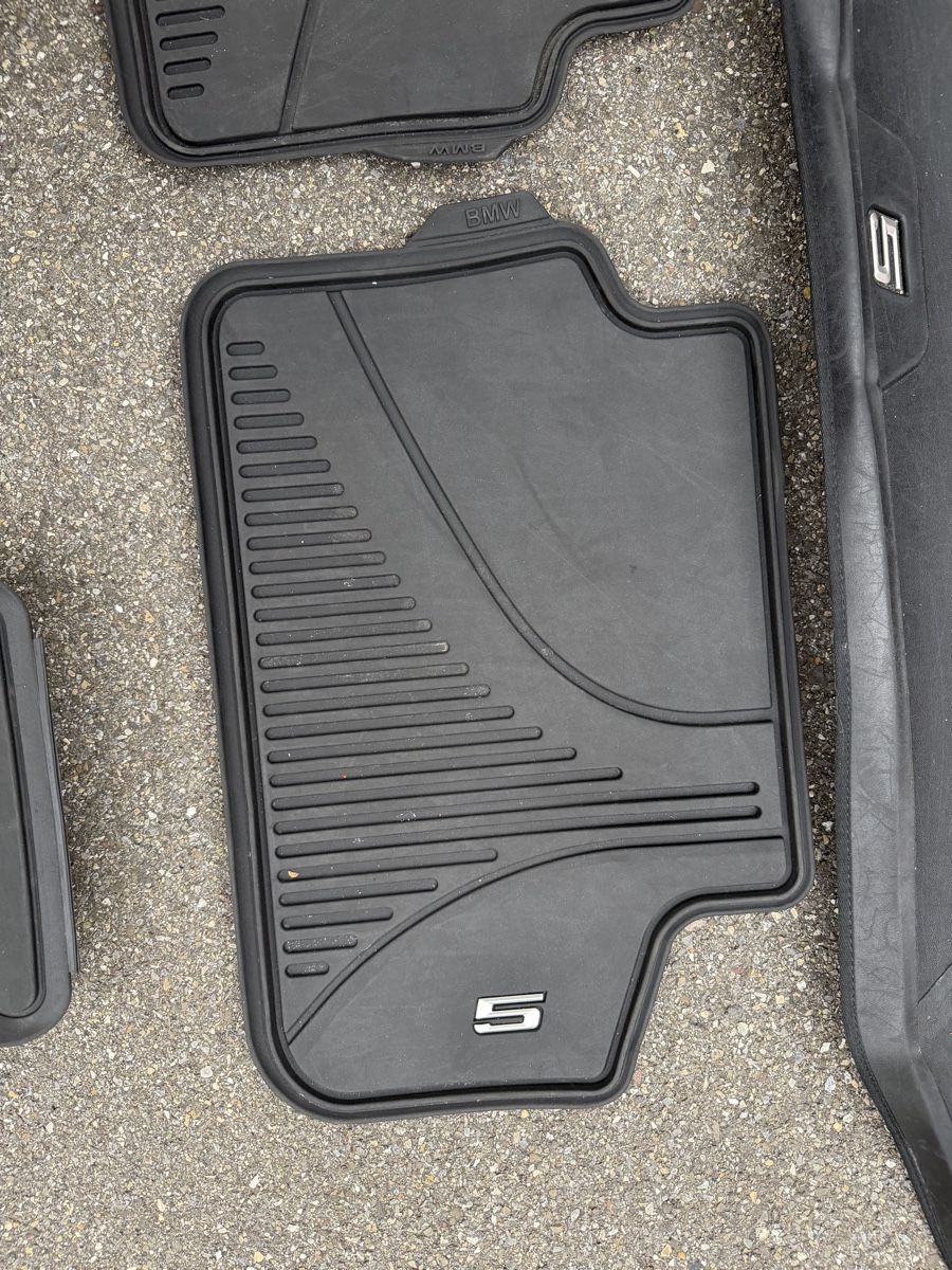 BMW Tapis / Bacs: Automatten Set Original Bmw 5er – D'occasion à Küsnacht ZH par rox_d9zw 3