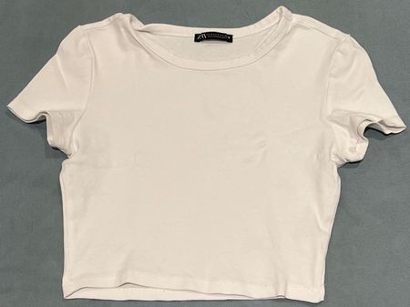 T-Shirt Zara Grösse S bauchfrei