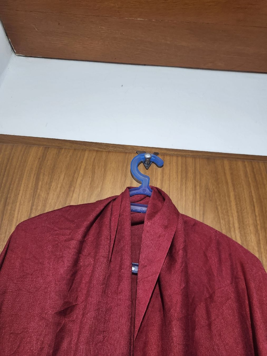 Foulards, Tücher & Schals: Écharpe Cachemire Rouge avec franges Taille Unique – Gebraucht aus Niedergösgen von Eva2410 2