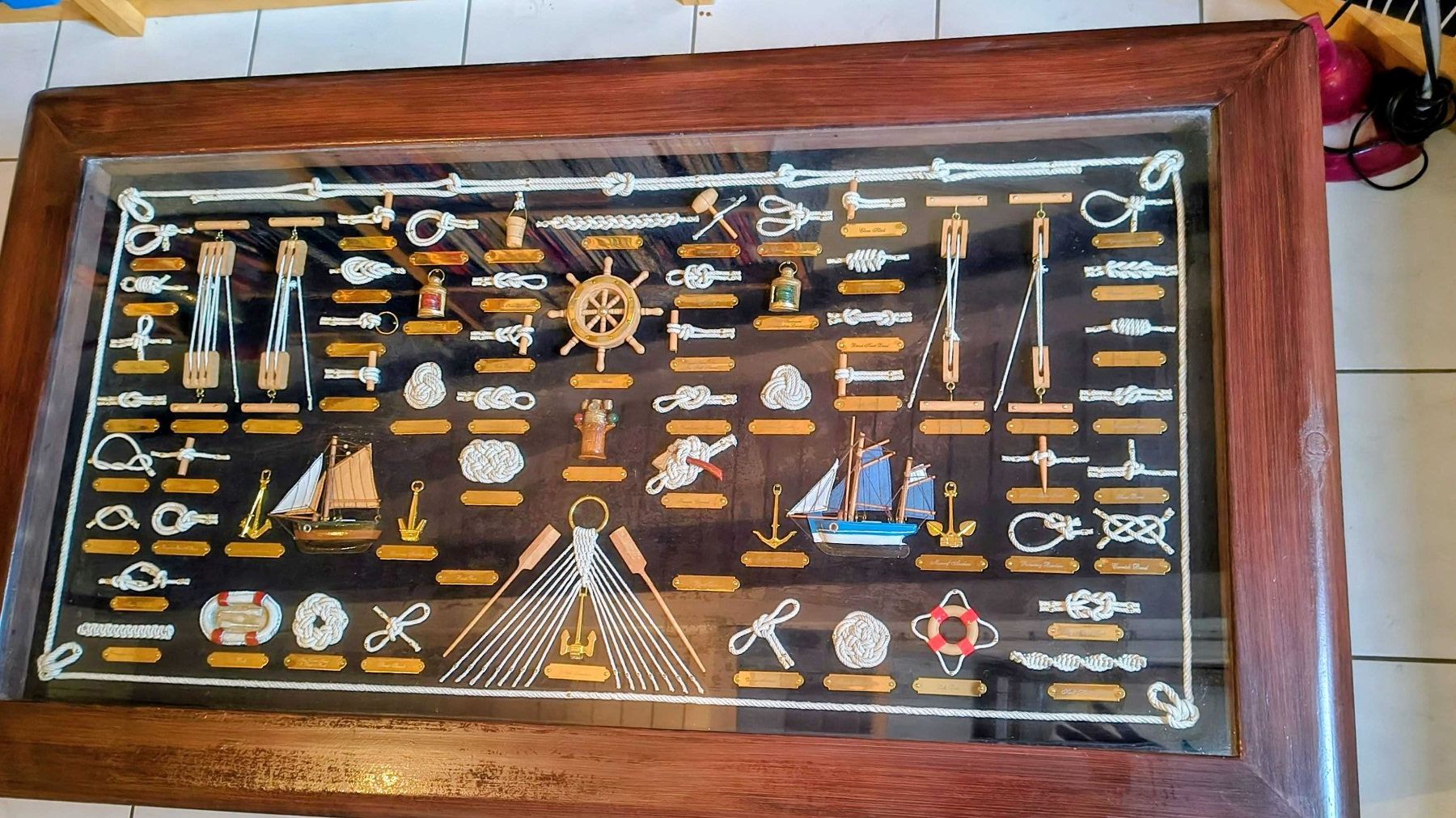 Tavoli: Table basse décorative – Usato da Cointrin venduto da Utimo
