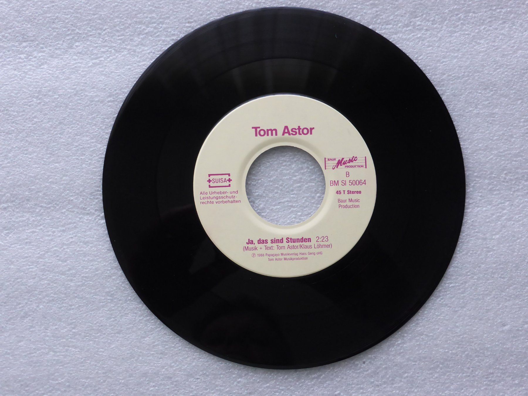 Schallplatten: Vinyl Single   TOM ASTOR – Gebraucht aus Küssnacht am Rigi von Mondkinder 2