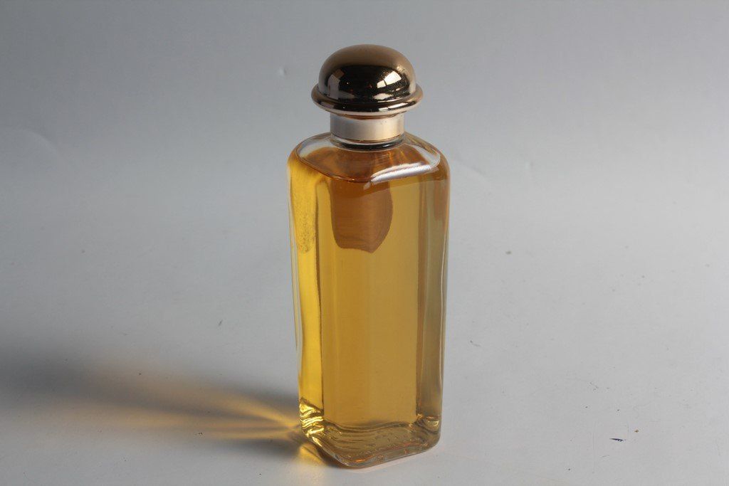 Hermès Profumi & Eau de Toilette: HERMES Eau de Cologne Calèche vintage – Usato da Vandoeuvres venduto da Dom-Tom 1