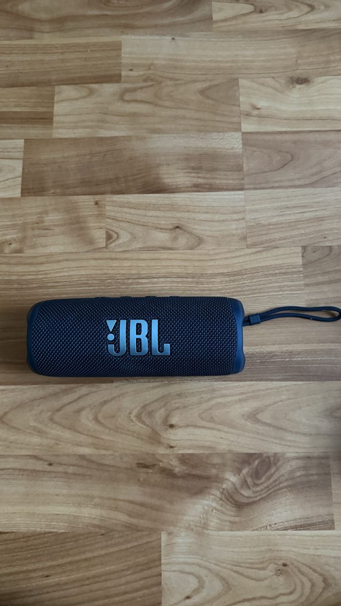 JBL Casse acustiche: Enceinte JBL Flip 6 – Usato da Collombey venduto da sal_qr8b 1