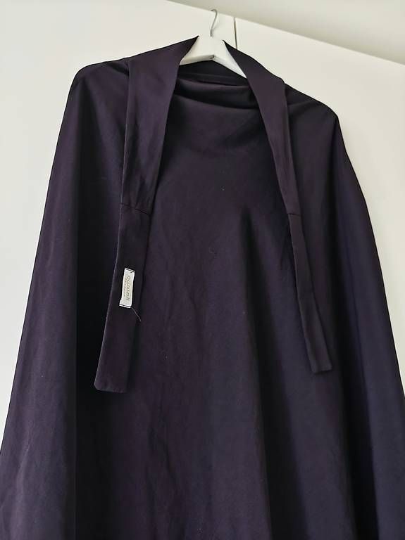 Pulls & Sweat-shirts: Langer Khimar violett – D'occasion à Basel par ukhtyy 1