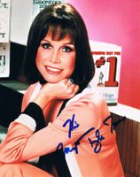 Mary Tyler Moore 1936-2017 Autogramm signiert Foto 20x25cm