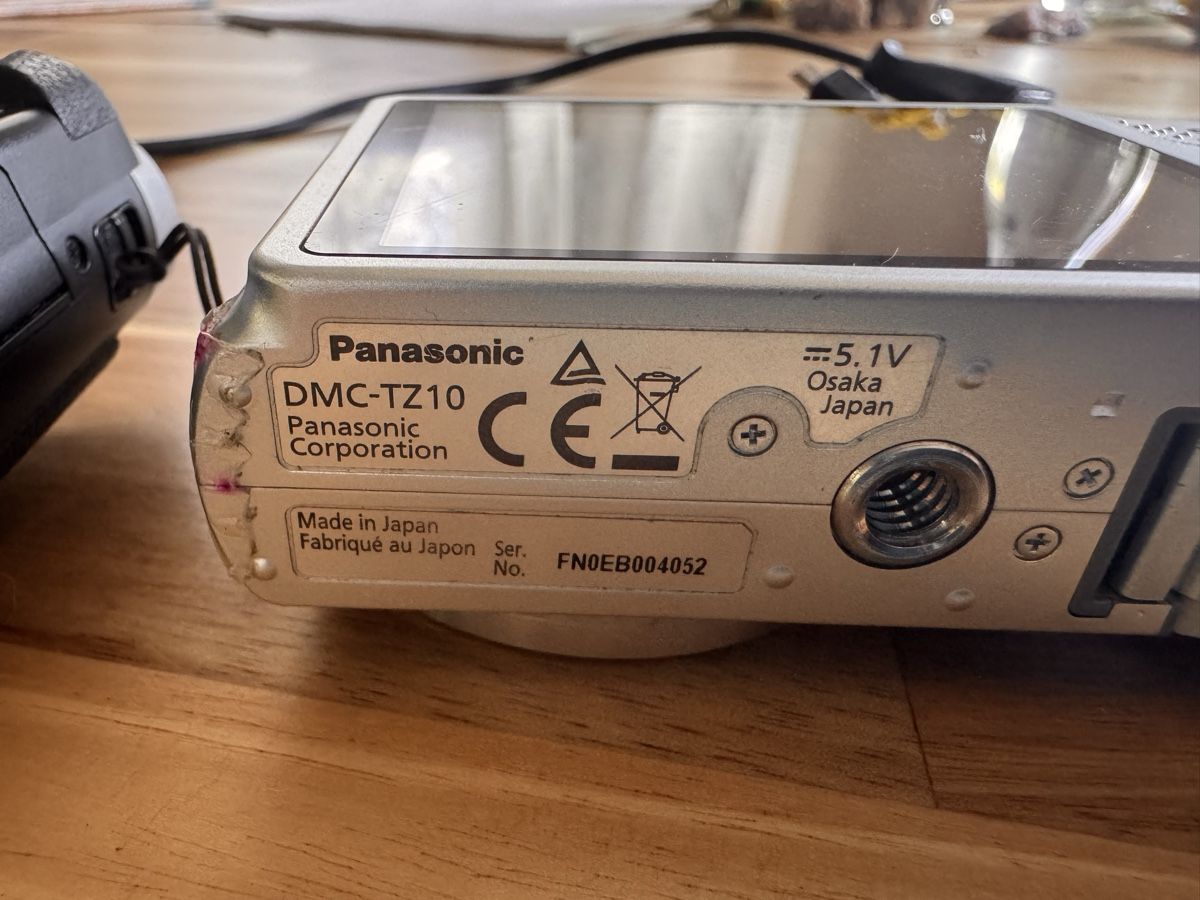 Panasonic Fotocamera: Lumix TZ 10 und TZ 71 – Usato da Lausen venduto da Mutuli 4