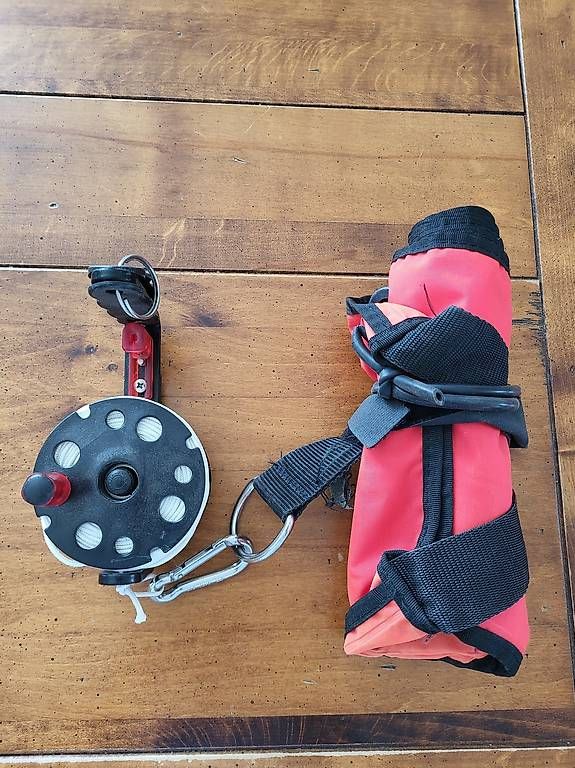 Matériel de grimpe: Moulinet Best divers avec parachute de palier  – D'occasion à Sugnens par fausoni 1