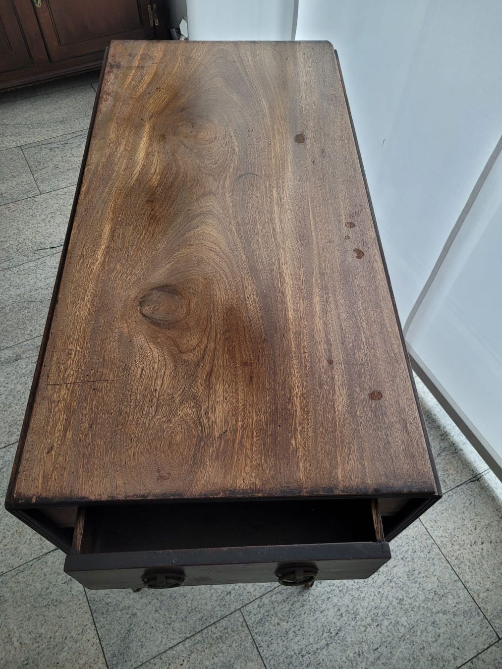 Tavoli: Antiker Holztisch – Usato da Oberrieden venduto da adrian_m_1977 3