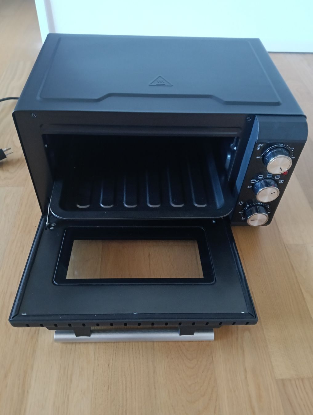 Fours: kleiner Backofen – D'occasion à Ebikon par Georgi95 1