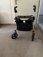 Rollator klappbar mit Sitz und Tasche in gutem Zustand