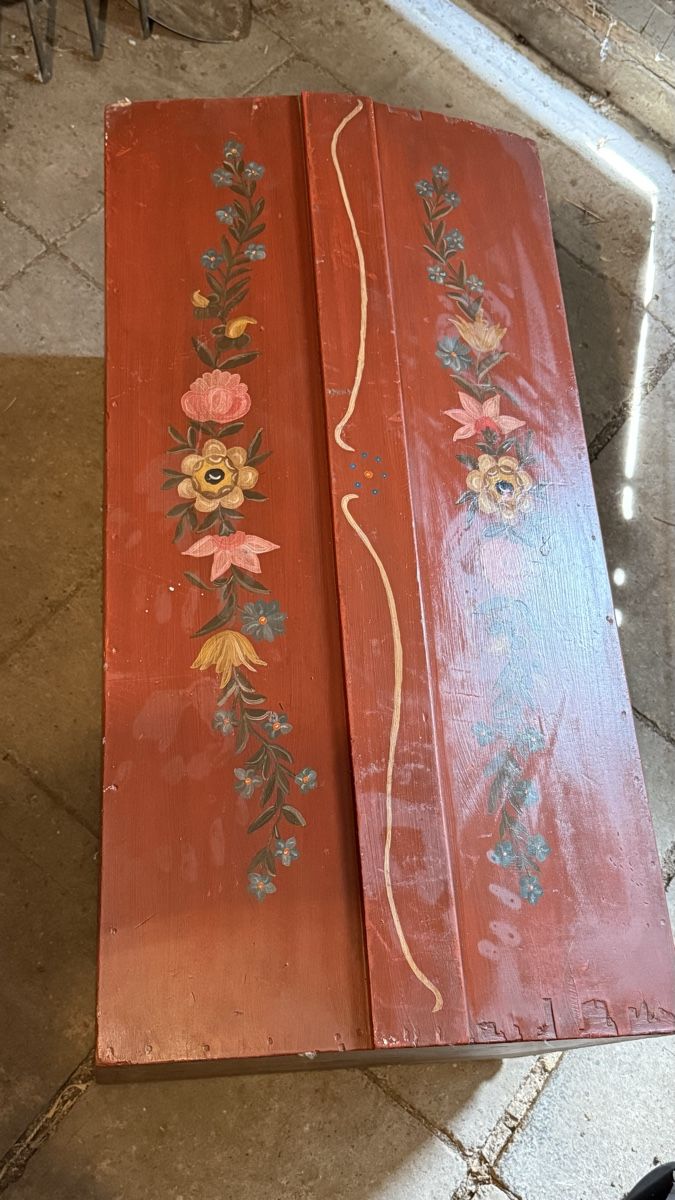Cassapanche: Antike Truhe mit Blumenmalerei. – Usato da Siebnen venduto da rocardo 3