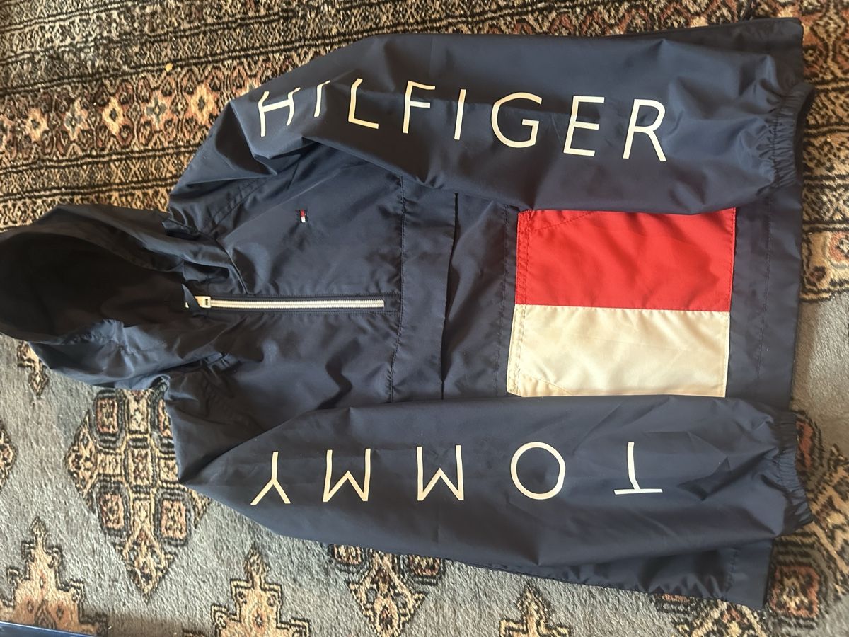 Tommy Hilfiger Giacche & Cappotti: Tommy Hilfiger Jacke gr 128 NEU – Nuovo (secondo la descrizione) da Uster venduto da bek_v2ct 2