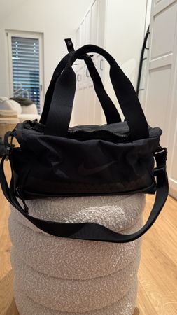 Sporttasche Nike schwarz klein wie neu