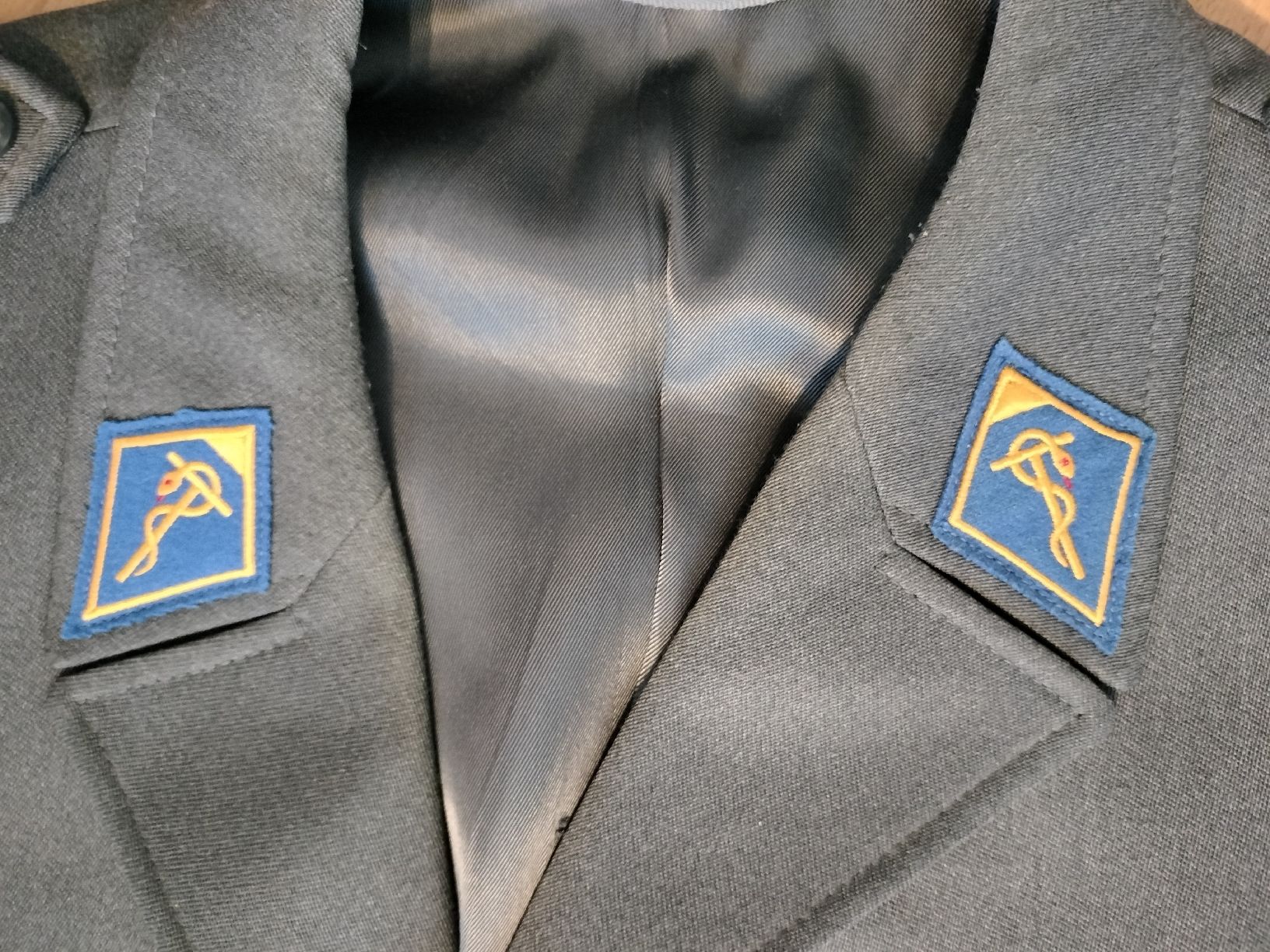 Schweizer Armee Uniformi: Schweizer Armee Militär Uniform – Usato da Schwanden Sigrisw venduto da Wibe81 1