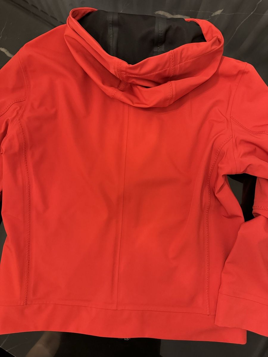 Peuterey Giacche & Cappotti: Rote PEUTEREY Softshelljacke Gr. 170 – Usato da Thun venduto da mama2007 4