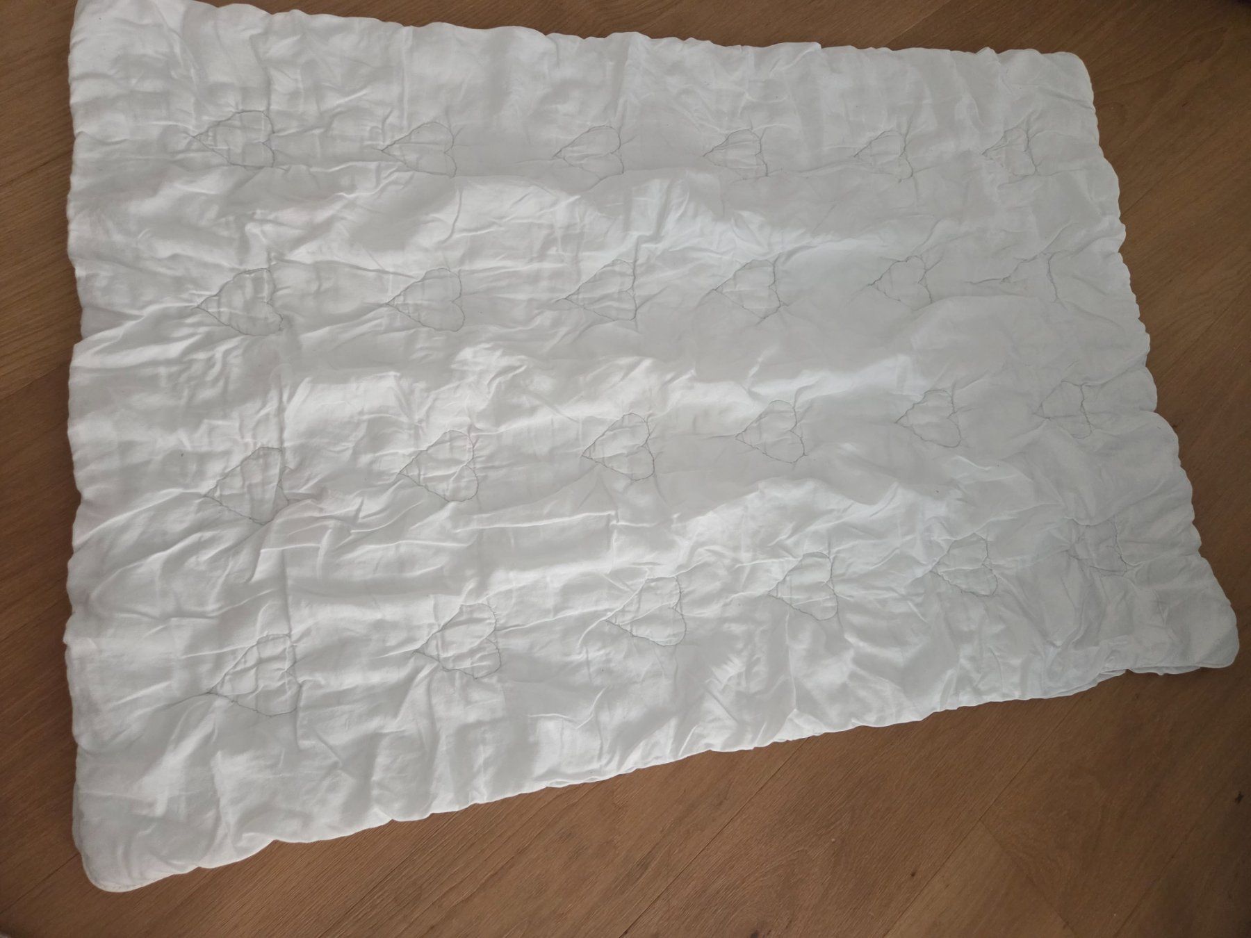 Decken: Bettdecke Kind 87 x 120 cm – Gebraucht aus Wiesendangen von Lava4 4