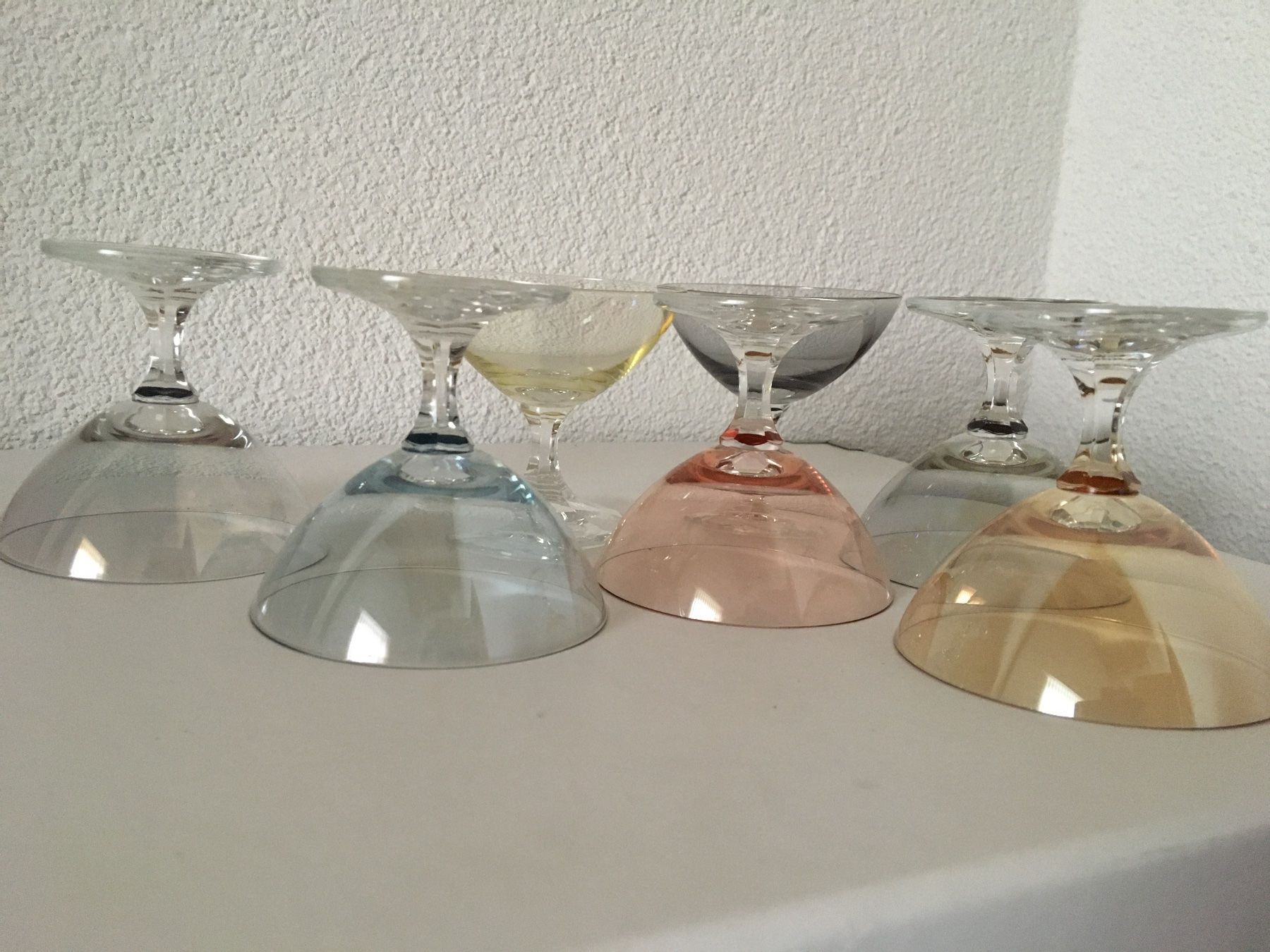 Bicchieri: Farbige Cocktail Gläser – Usato da Wangs venduto da ewabaso 2