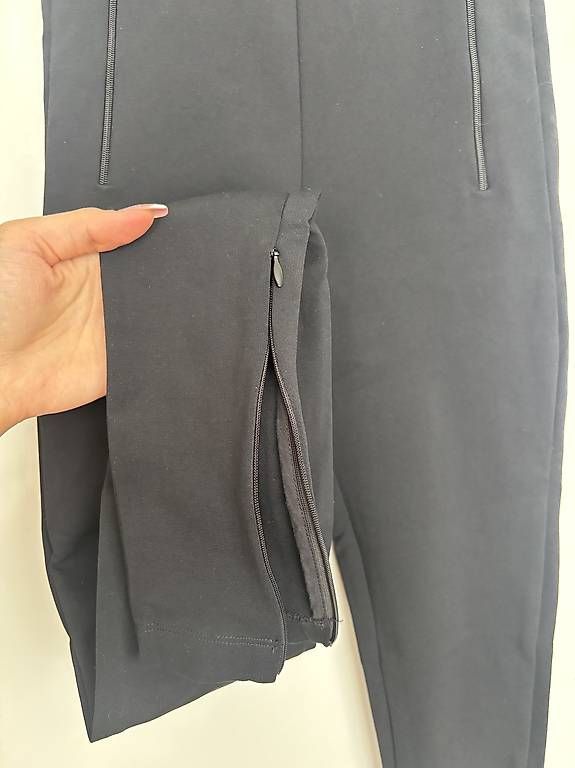Leggings: Legging Wardrobe.NYC noir – D'occasion à La Chaux-de-Fonds par baz_sl5w 1