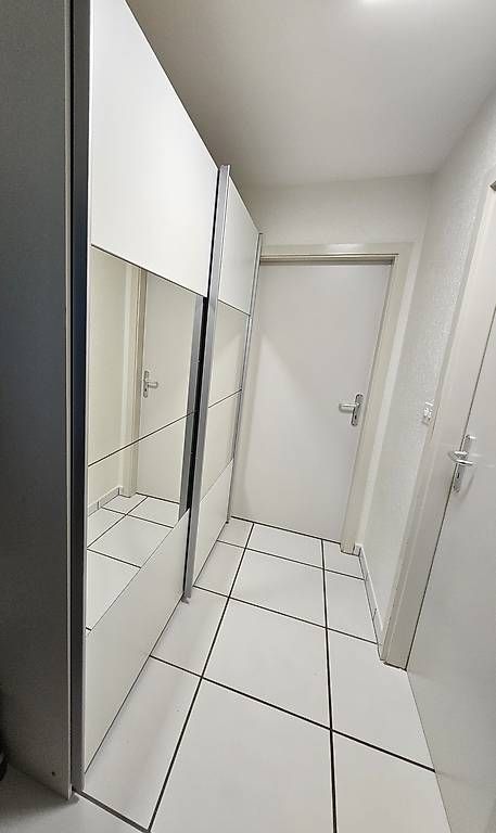 Schränke: Armoire blanche (penderie) – Gebraucht aus Fleurier von sar_twj5 4
