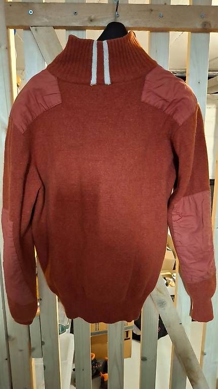 Maglioni & Felpe: Maglione caldo Helly Hansen – Usato da Losone venduto da jan_8svf 1