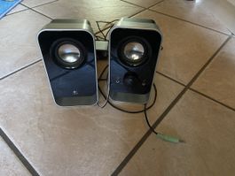 Logitech LS11 Lautsprecher Paar