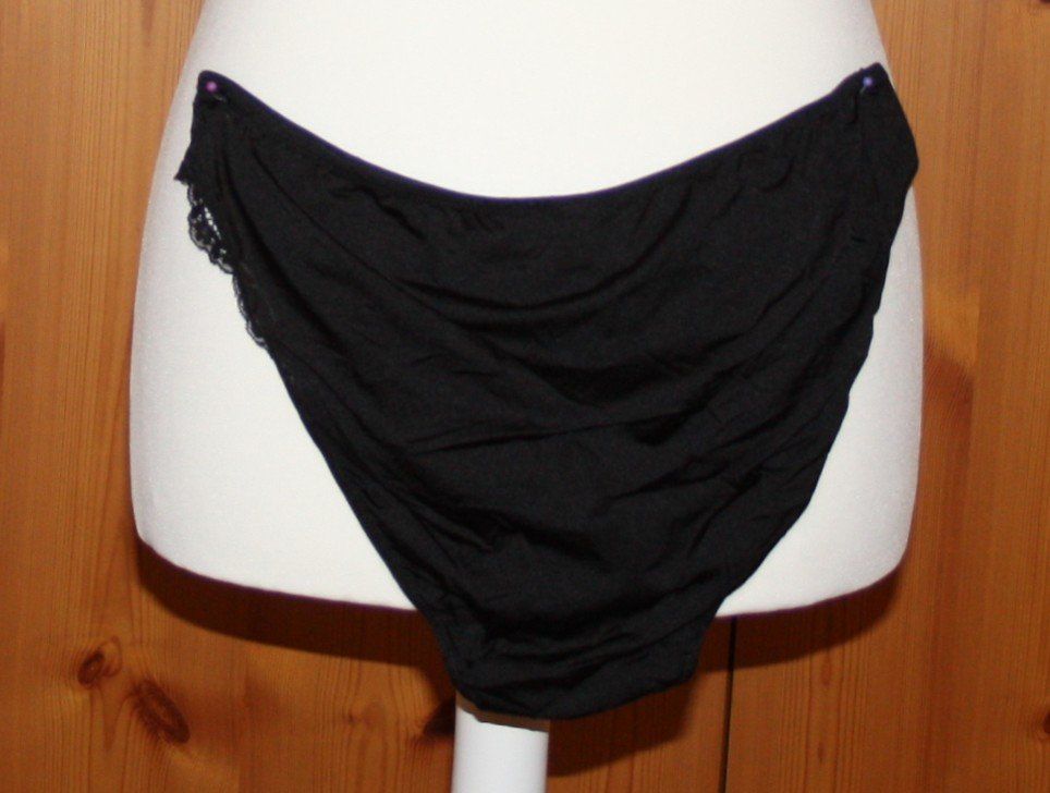 Altra biancheria intima: Hose schwarz Gr. L (29) – Usato da Flüelen venduto da Diversicum-Textil 1