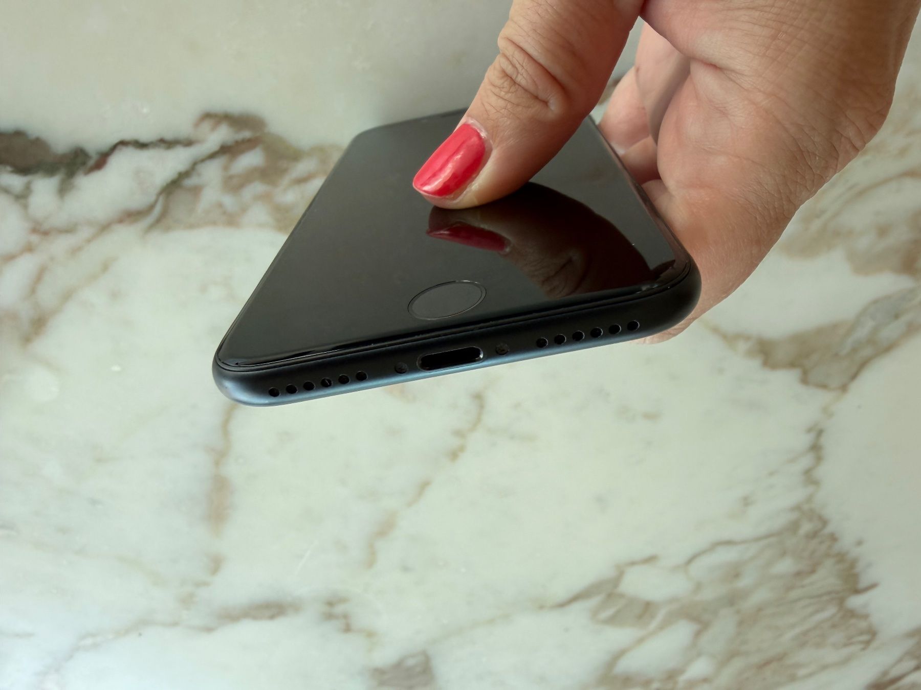 Apple Telefoni cellulari / Smartphones: iPhone SE Midnight 64GB Batterie 96% – Usato da Scherzingen venduto da oli_9rjp 4