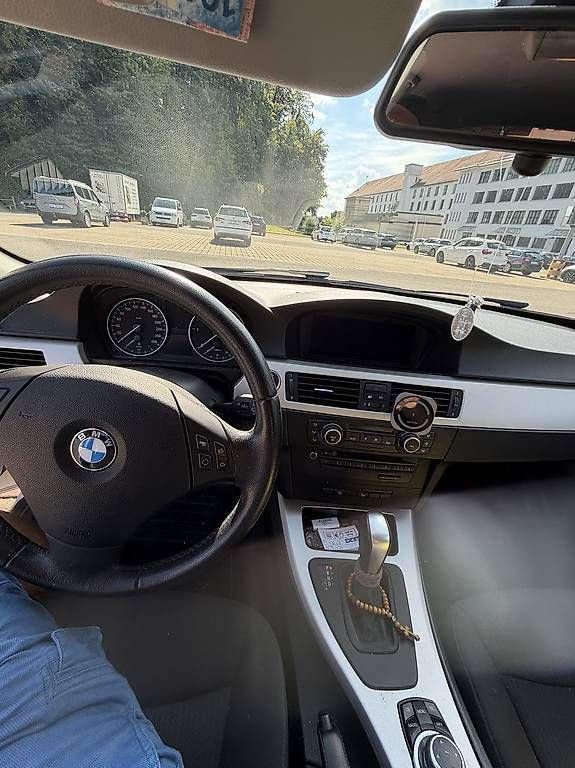 Automobili: BMW 320d xdrive zu verkaufen – Usato da Baar venduto da nslc 2