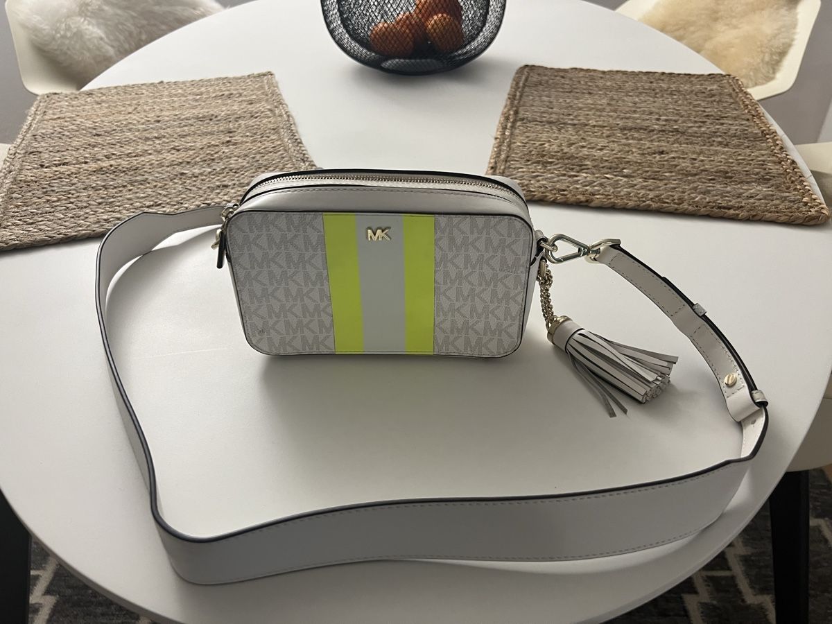 Michael Kors Borse da donna: Crossbody Tasche Michael Kors – Nuovo (secondo la descrizione) da Binz venduto da jousi7