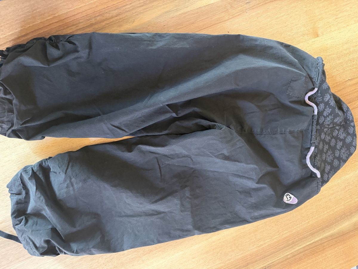 E9 Pantaloni: e9 3/4 hose cloe 2 S – Usato da Aarau Rohr venduto da smoky21 2