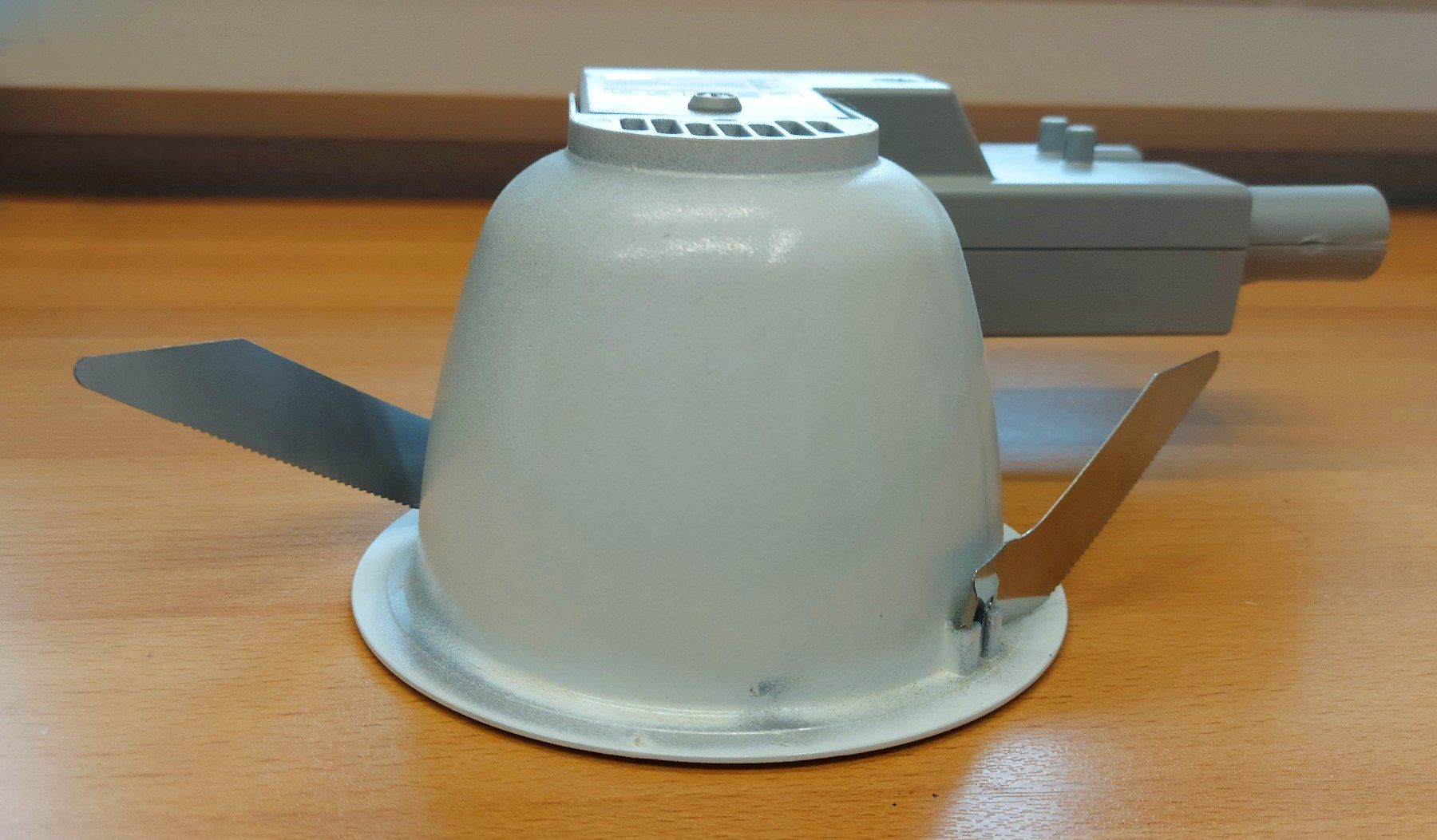 Lampade: 1 Downlight Lampe 18W – Usato da Mettmenstetten venduto da Tschaebis 4